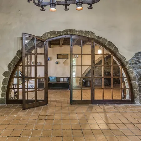 Masia Mas Tibau Girona